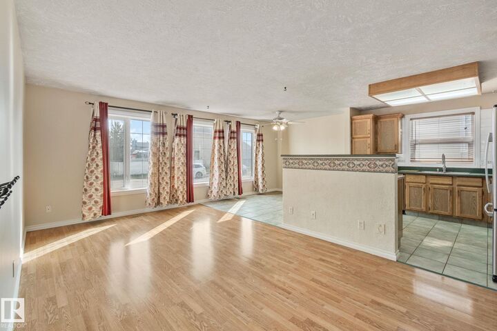 Property Photo:  18820 86A Avenue NW  AB T5T 4X9 