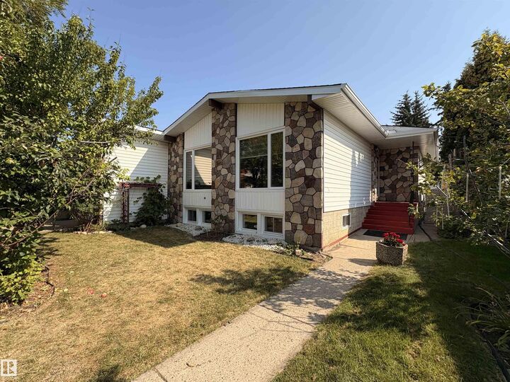 Property Photo:  3431 86 Street NW  AB T6K 0H5 