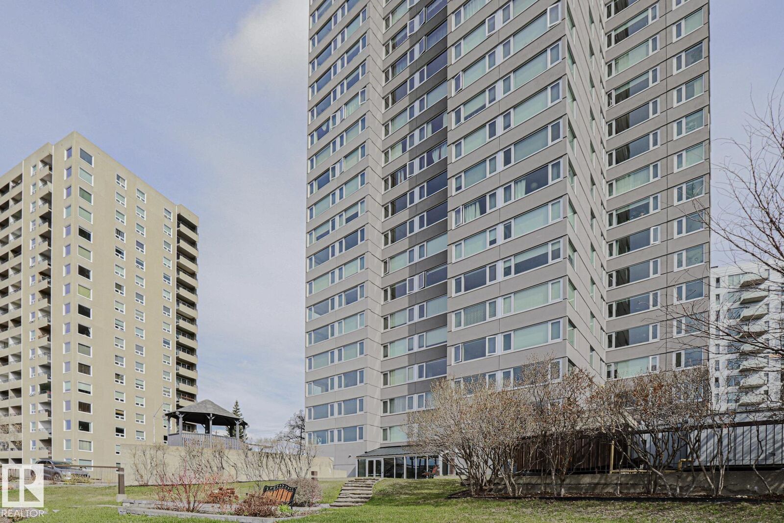 Property Photo:  10011 123 Street NW 2103  AB T5N 1M9 