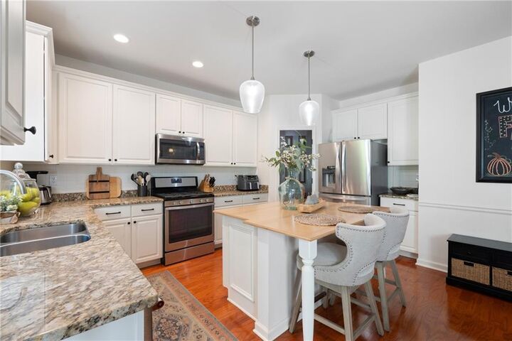 Property Photo:  460 White Rose Trace  GA 30005 