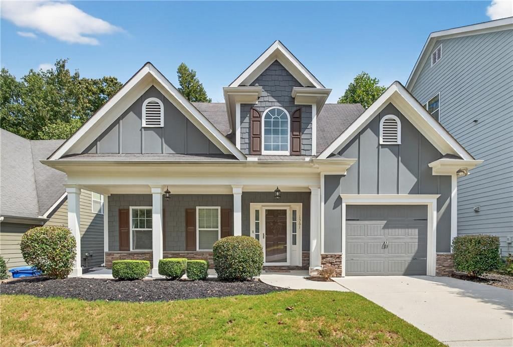 Property Photo: 1561 Habershal Road NW GA 30318