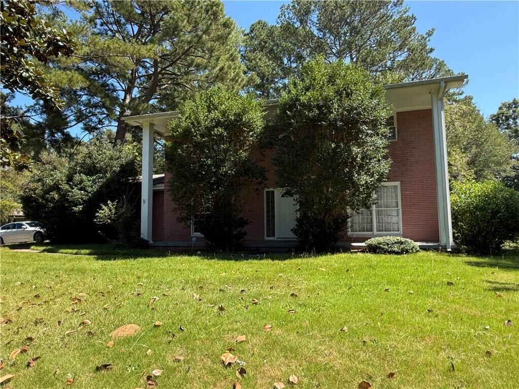Property Photo:  1421 S Hicks Circle NW  GA 30012 
