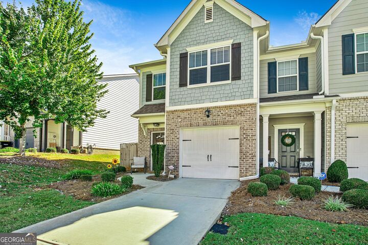 Property Photo:  81 Chastain Circle  GA 30263 