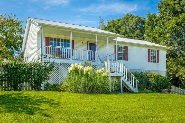 Property Photo: 1097 Harvest Knoll Lane TN 37379