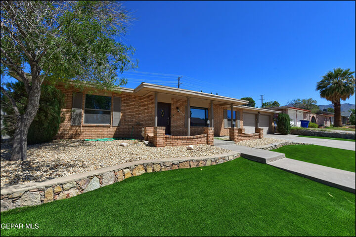 Property Photo:  6917 Oveja Avenue  TX 79912 
