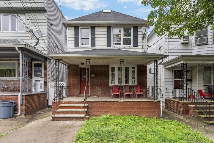 39 West 40th St  Bayonne NJ 07002 photo