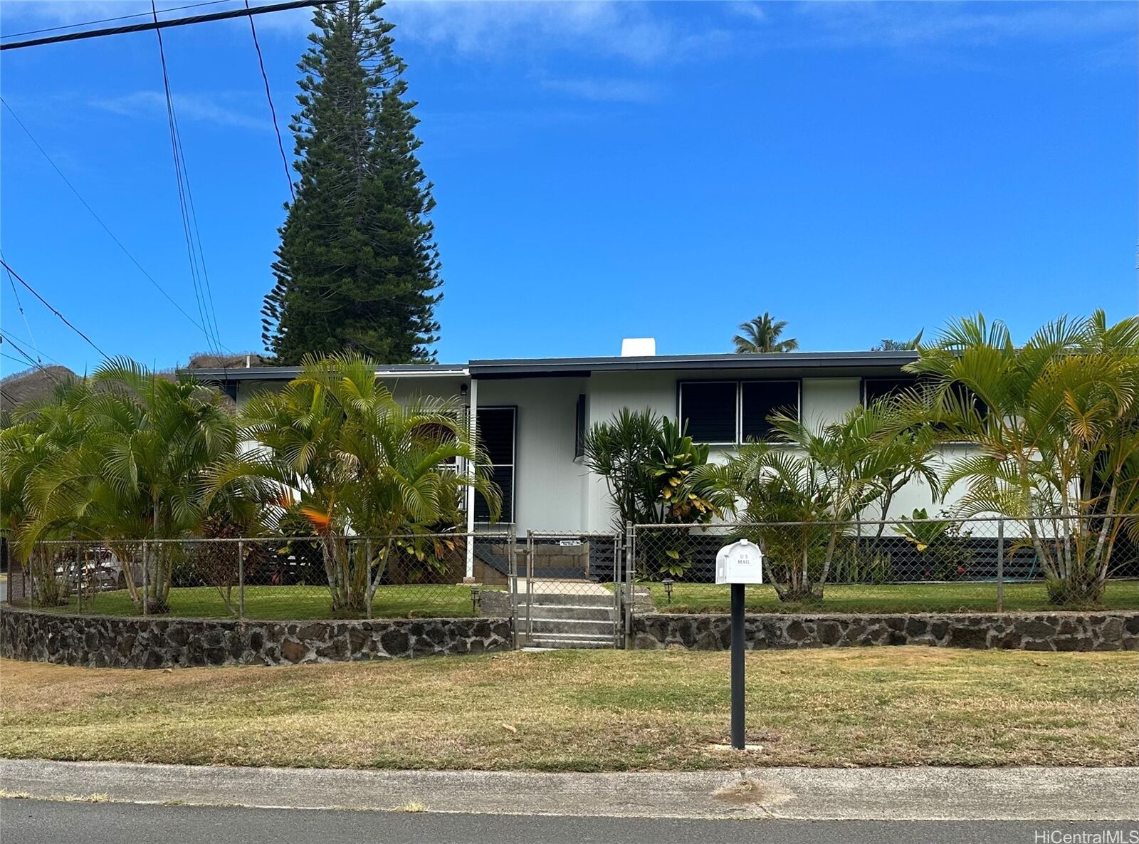 Property Photo:  1354 Hele Street  HI 96734 