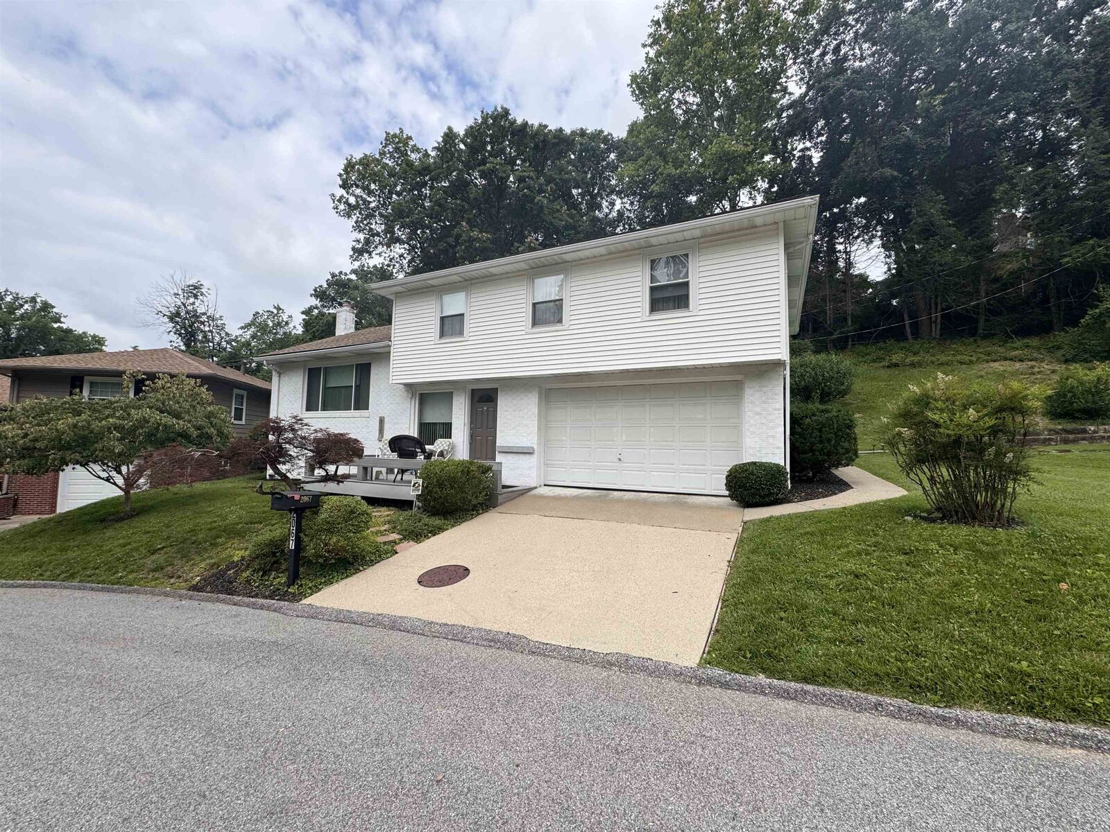 Property Photo:  2067 Glenwood Terrace  WV 25701 