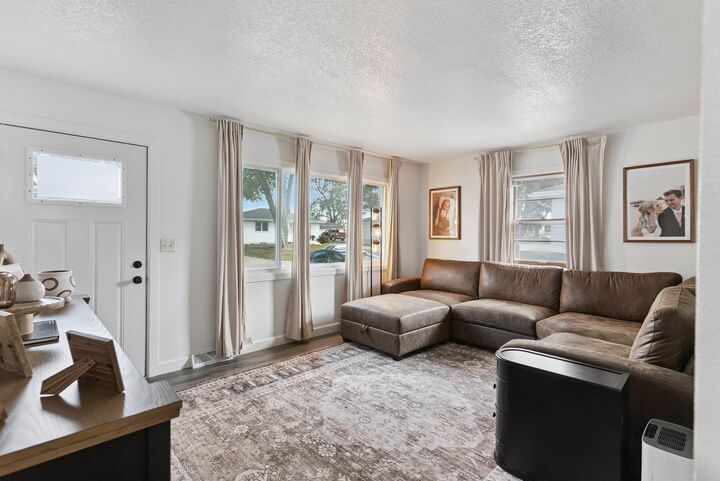 Property Photo: 802 Dena Street IA 50701