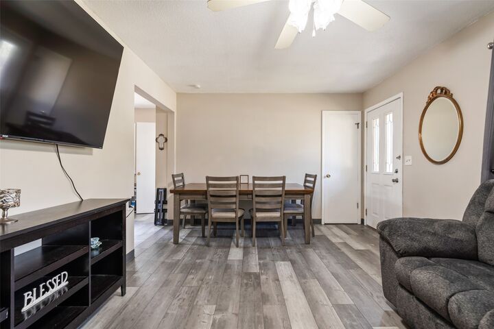 Property Photo:  243 Hart Avenue  IA 50315 