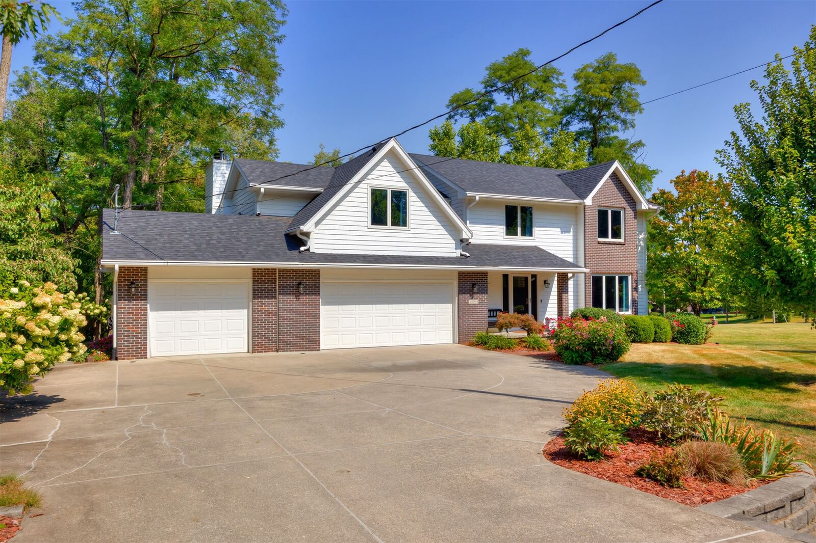 Property Photo:  5395 NW 72nd Place  IA 50131 