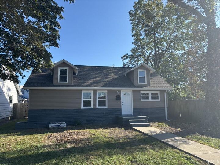 1207 E Eichel Avenue  Evansville IN 47711-4721 photo
