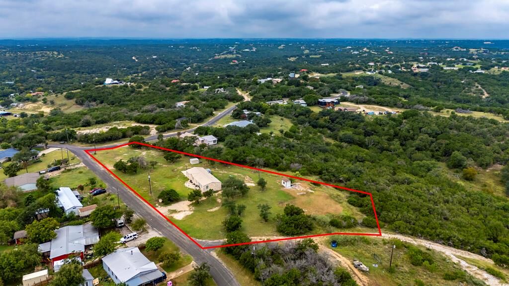 Property Photo:  172 S Michon Dr S  TX 78028 