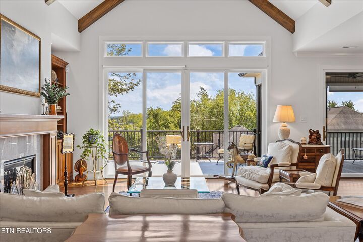 Property Photo:  302 Coweta Court  TN 37774 
