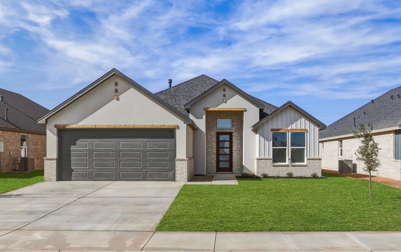 Property Photo: 4414 Remington Avenue TX 79407