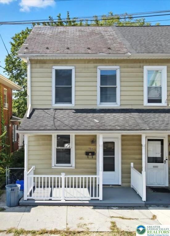 Property Photo:  724 2nd Street  PA 18032