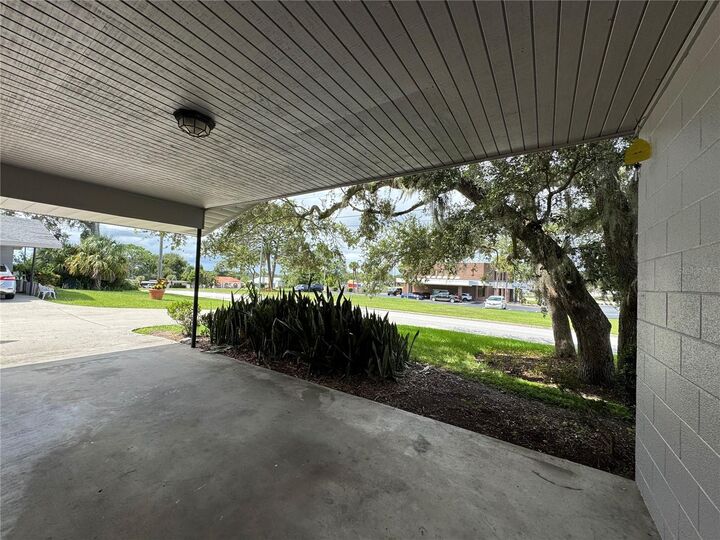 Property Photo: 424 Almond Street FL 34711