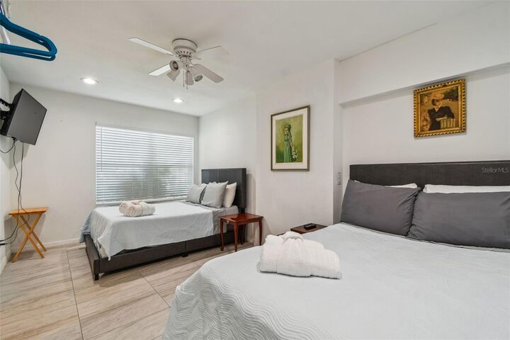 Property Photo:  1377 S Washington Avenue 2  FL 33756