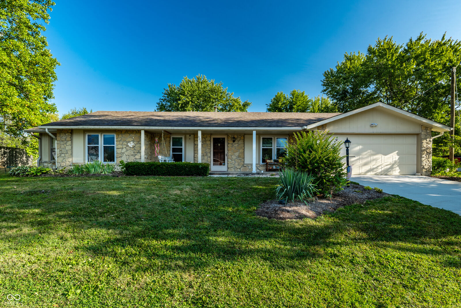 Property Photo: 505 Pheasant Run IN 46077