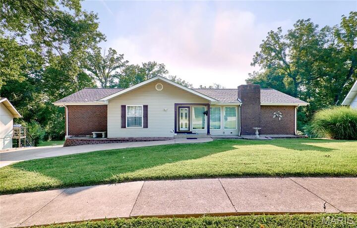 1628 Clock Tower Drive  St Louis MO 63138 photo