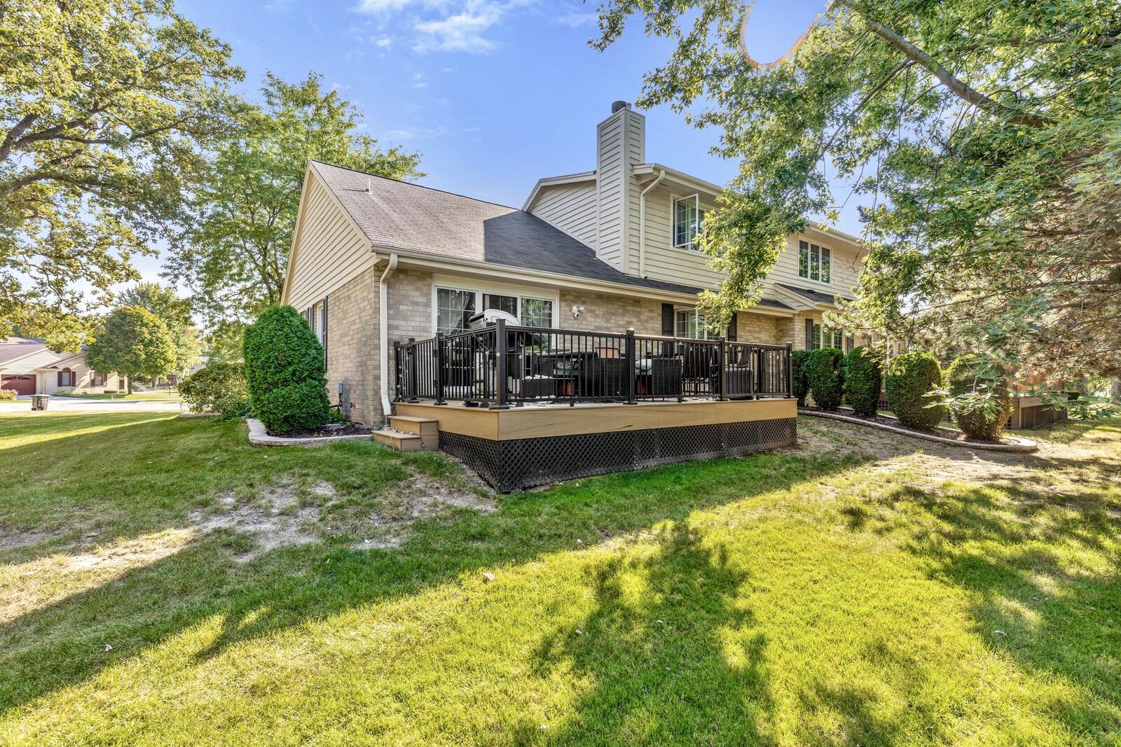 Property Photo: 5339 S Cambridge Ln WI 53221