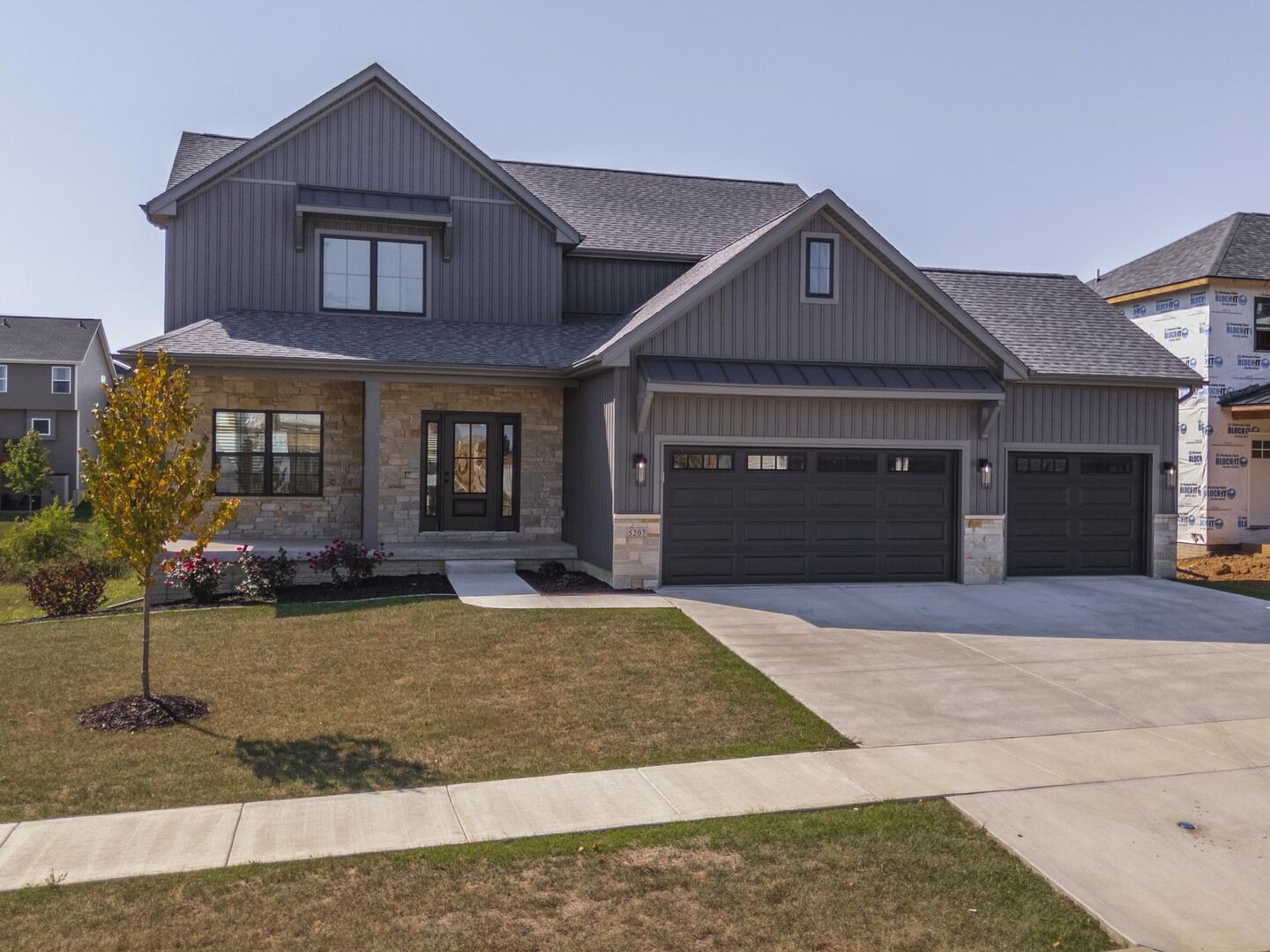 Property Photo:  5207 Finlen Lane  IL 61705 