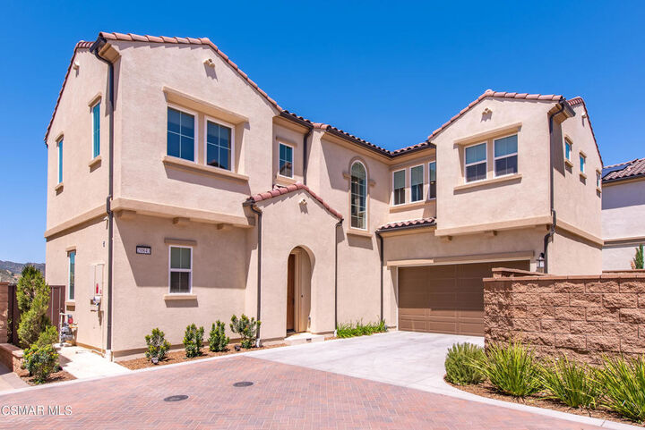 Property Photo:  20843 Acorn Circle  CA 91326 