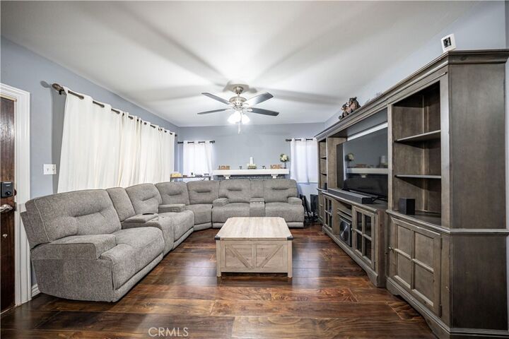 Property Photo:  765 E 52nd Place  CA 90011 