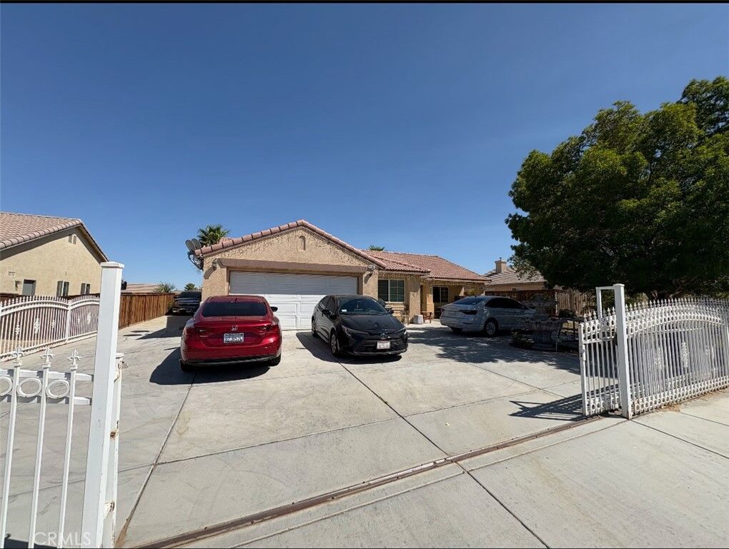 Property Photo:  17737 Windy Way  CA 92301 