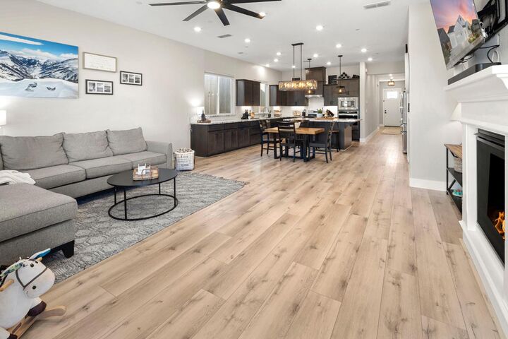 Property Photo: 3064 Bramblewood Way CA 95747