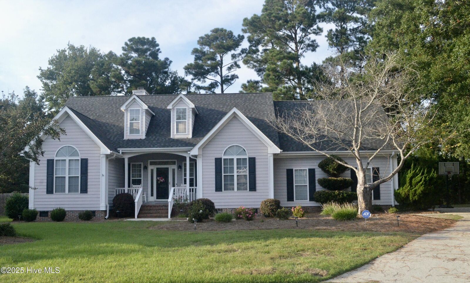 Property Photo: 5800 Seabuoy Circle NC 28409