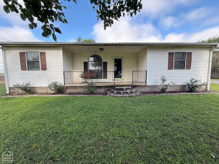 Property Photo: 2572 County Road 837 AR 72419