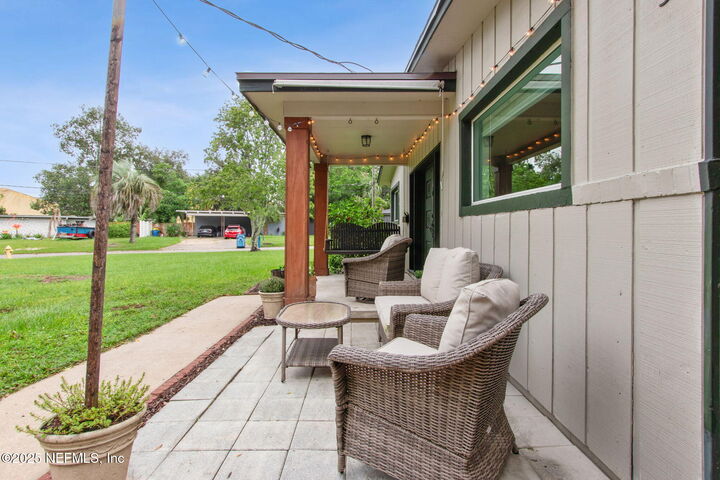 Property Photo:  803 Seabrook Cove Road  FL 32211 