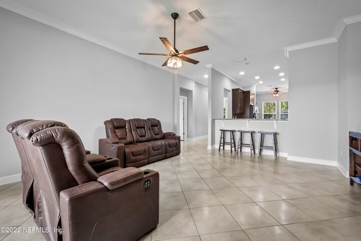 Property Photo: 1042 Southern Hills Drive FL 32065