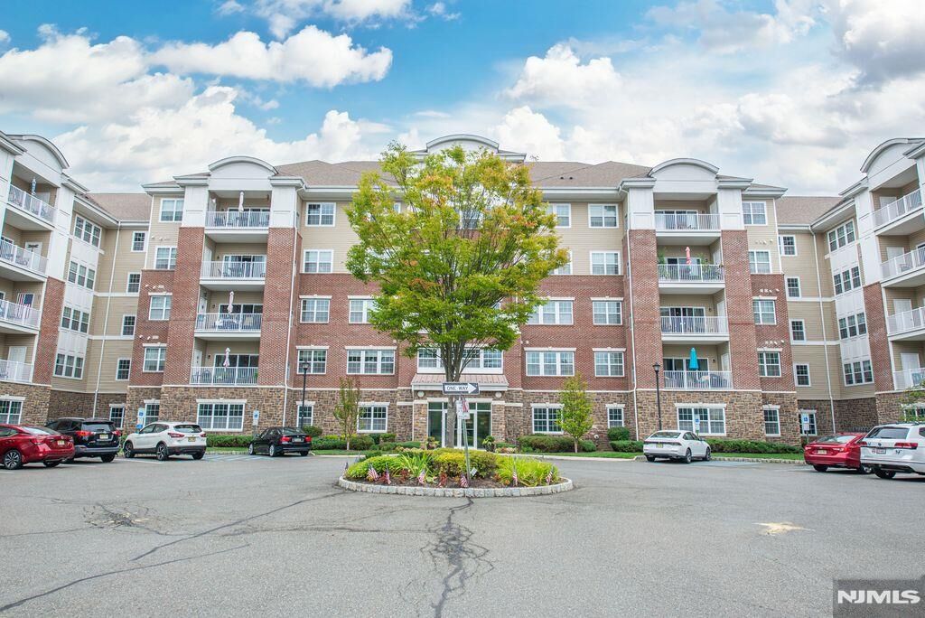 Property Photo: 1116 Warrens Way NJ 07465