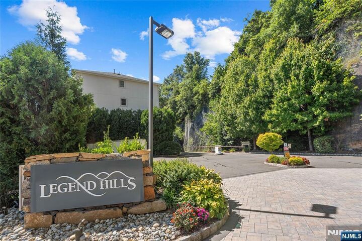 Property Photo:  7 Legend Hills Drive  NJ 07020 