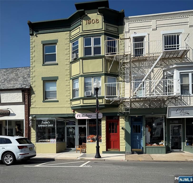 Property Photo:  24 Prospect Street 3F  NJ 07450 
