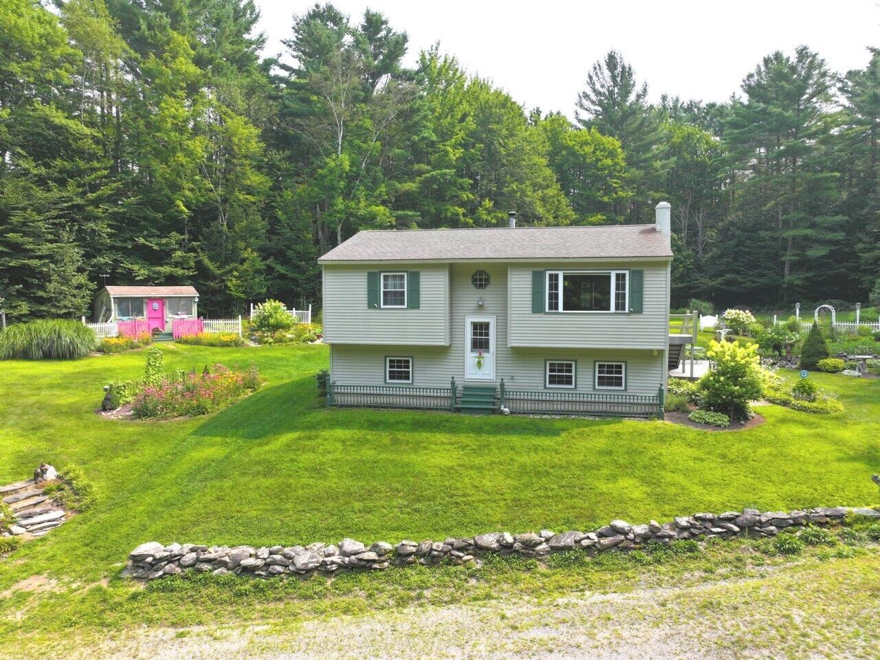 Property Photo: 495 Browns Trace Road VT 05465