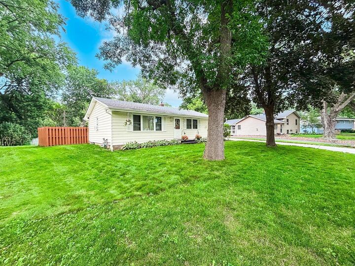 Property Photo:  2689 Mayer Lane E  MN 55119 
