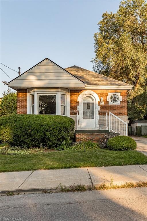 Property Photo:  567 Upper Sherman Avenue  ON L8V 3L9 