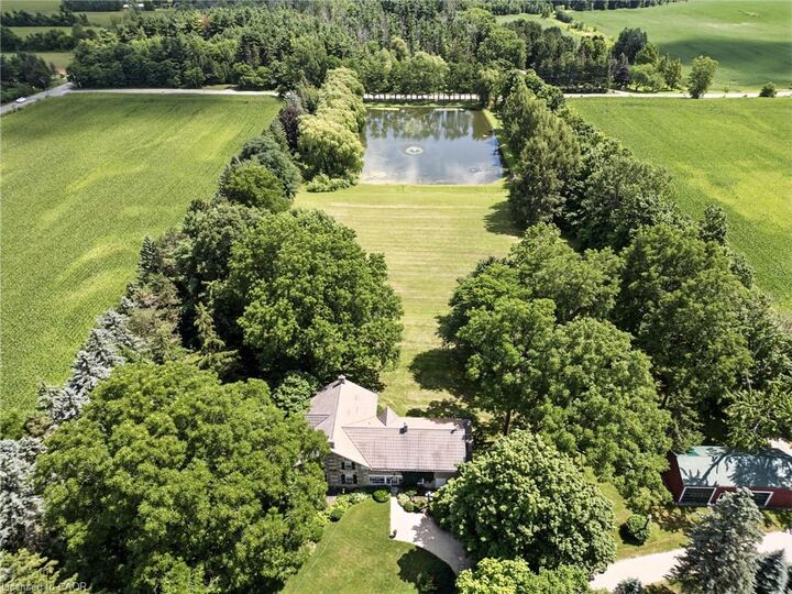 Property Photo: 561 7th Concession Road E ON L8B 1T8