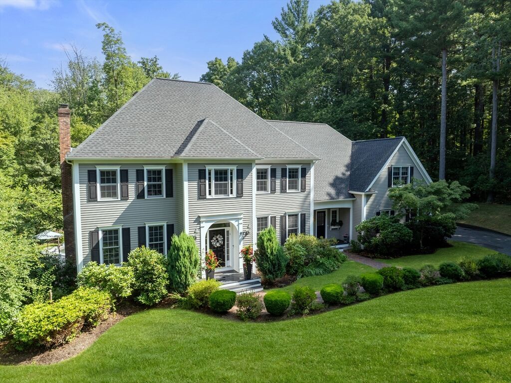 Property Photo:  9 Wentworth Drive  MA 01772 