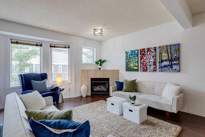 Property Photo:  396 Regal Park NE  AB T2E 0S6 