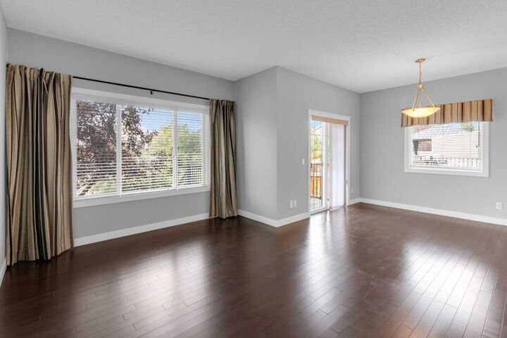 Property Photo: 57 Evanscove Manor NW AB T3P 0E5