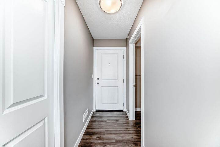 Property Photo: 20 Kincora Glen Park NW 606 AB T3R 1R9