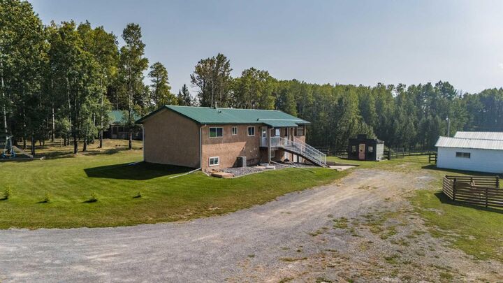 Property Photo: 390050 Range Road 8-4 AB T4T 1B1