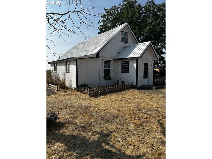 Property Photo:  12 E 2nd St  WA 99322 