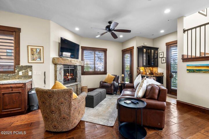 Property Photo:  4189 Willow Draw Road Unit 201  UT 84098 