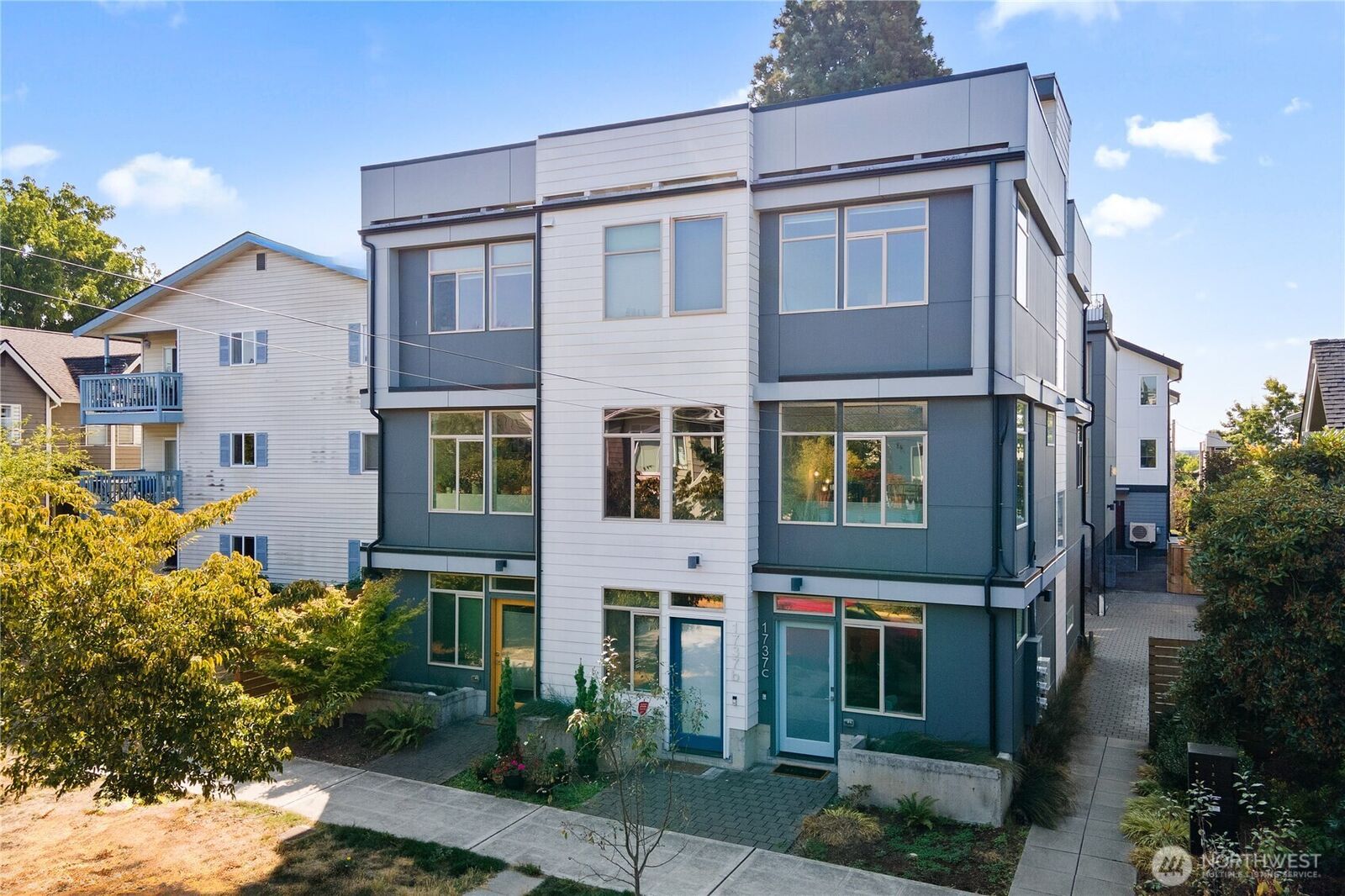 Property Photo: 1737 NW 61st Street C WA 98107