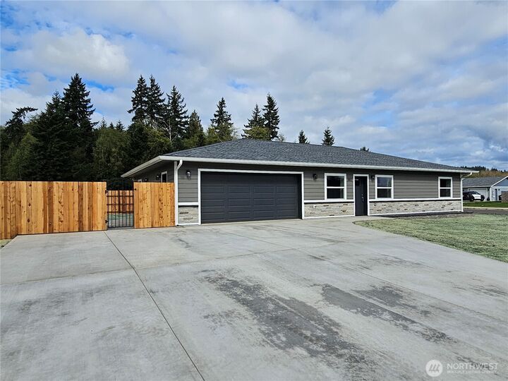 Property Photo: 302 W Martin Place WA 98541
